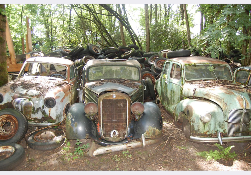 Illustration for article titled All 700+ Historischer Autofriedhof Gürbetal Cars To Be Sold!